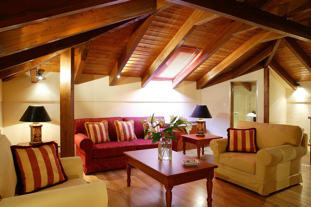 Maritsas Hotel & Suites Portaria  Ngoại thất bức ảnh