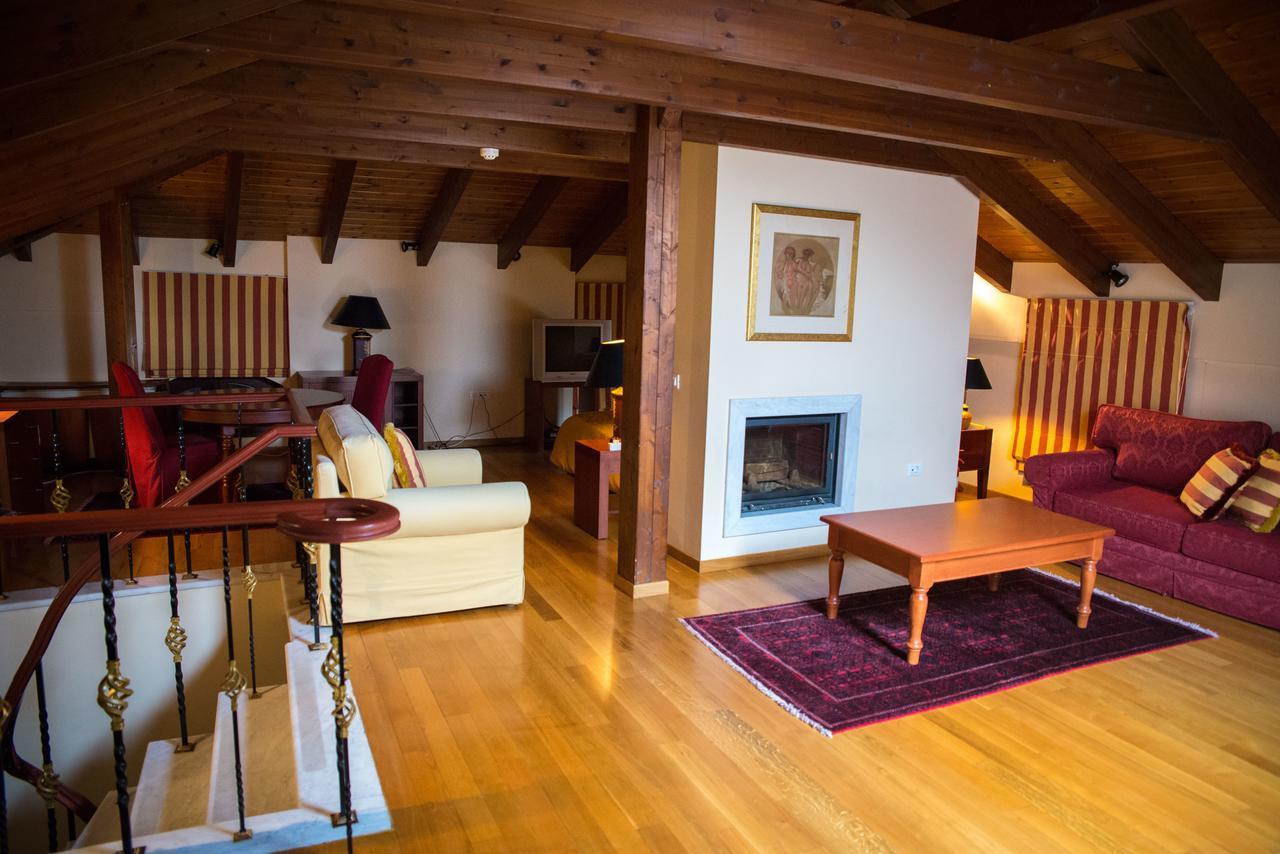 Maritsas Hotel & Suites Portaria  Ngoại thất bức ảnh