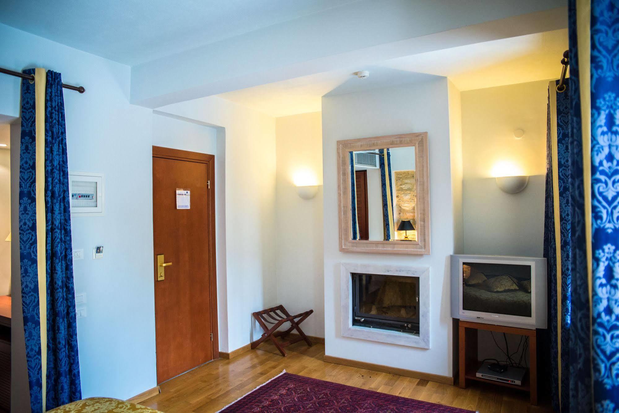 Maritsas Hotel & Suites Portaria  Ngoại thất bức ảnh